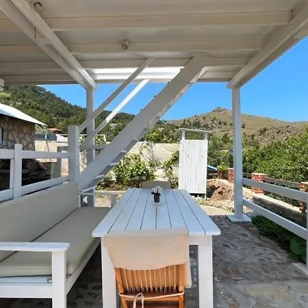 Casa de Férias Selimiye Lighthouse Kule Ev